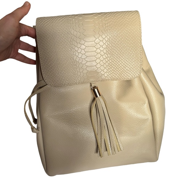 Genuine leather bucket back pack main image 4